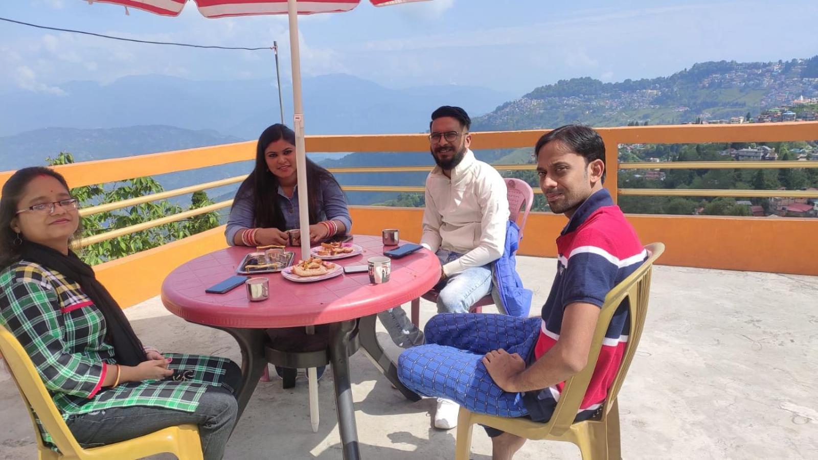 Lotus Homestay Darjeeling  Eksteriør bilde